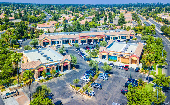 Pictures of Retail property located at 9525 N Sommerville Dr, Fresno, CA 93720 for sales - image #1