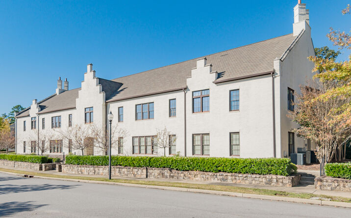 Pictures of Office property located at 1023 - 1022 Edenton St, Birmingham, AL 35242 for lease - image #1