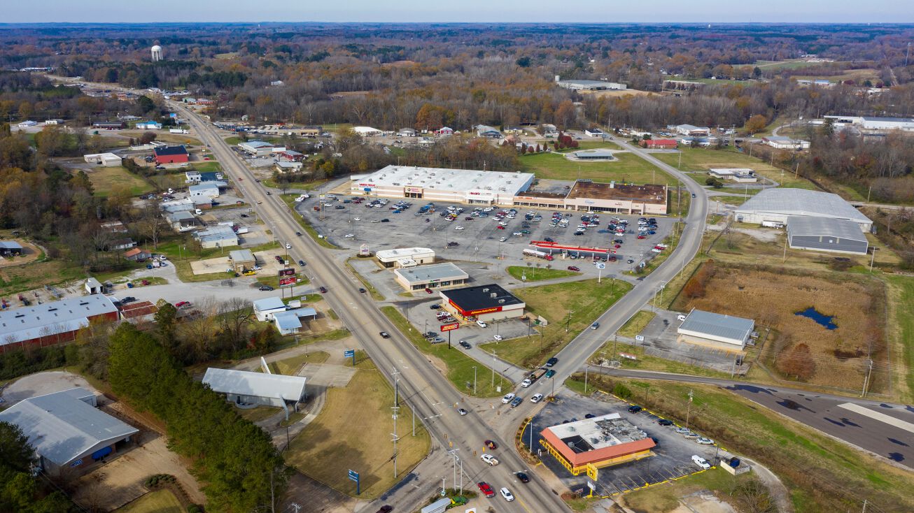 100 US72, Corinth, MS 38834 Retail Space for Lease Fulton Crossing