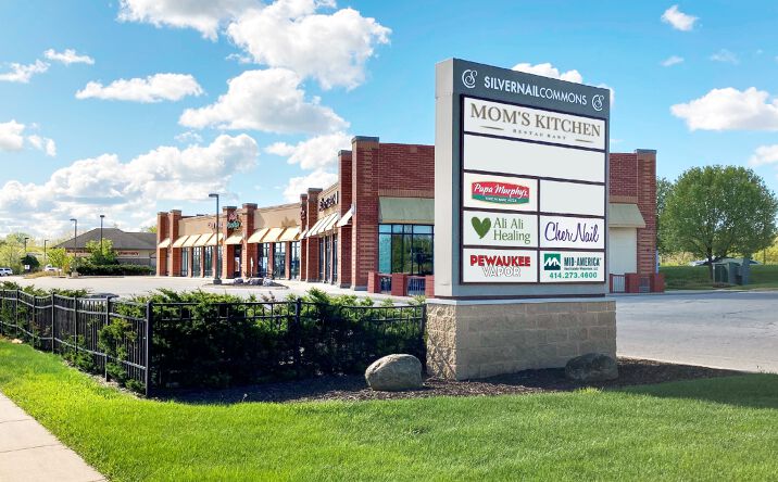 Pictures of Retail, Restaurant property located at 2177 Silvernail Rd, Pewaukee, WI 53072 for lease - image #1