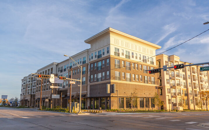 Pictures of Retail, Restaurant property located at 1607 Eagle Dr, Denton, TX 76201 for lease - image #1
