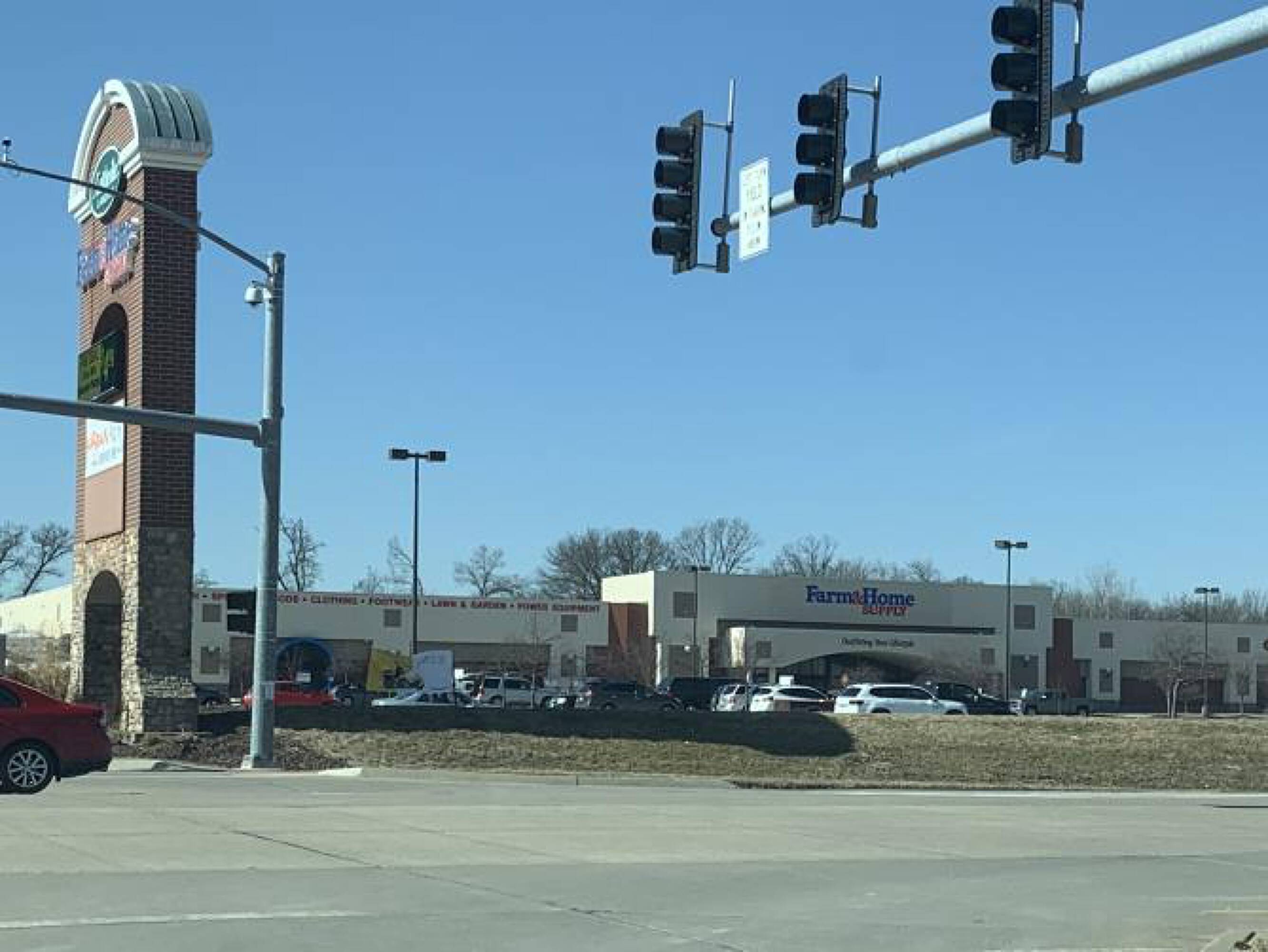 6015 6091 Mid Rivers Mall Dr., St. Peters, MO 63304 Retail Space