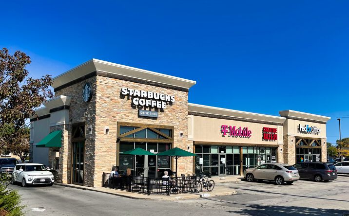Pictures of Retail property located at 1004 Main Ave, De Pere, WI 54115 for lease - image #1