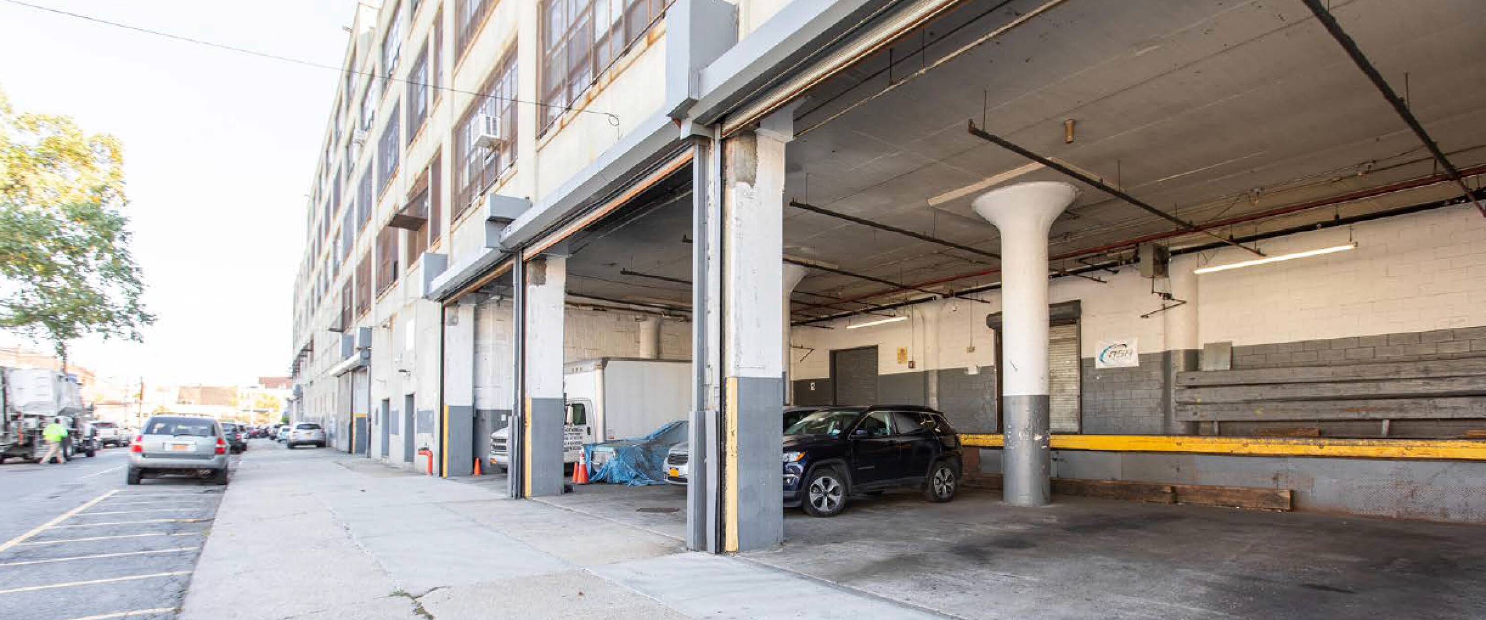 5900 Decatur St, Ridgewood, NY 11385