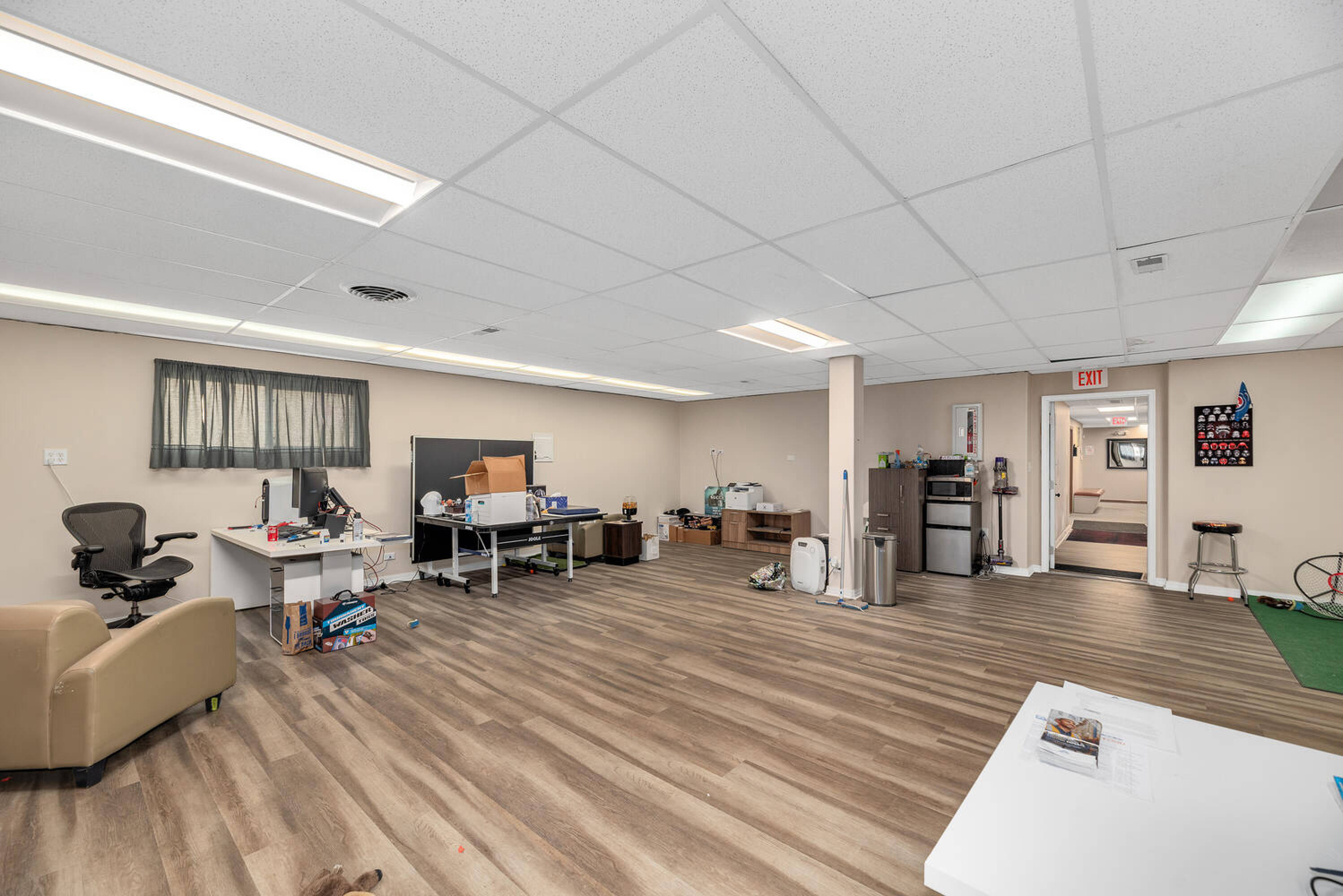 1645 W Irving Park Rd, Hanover Park, IL 60133