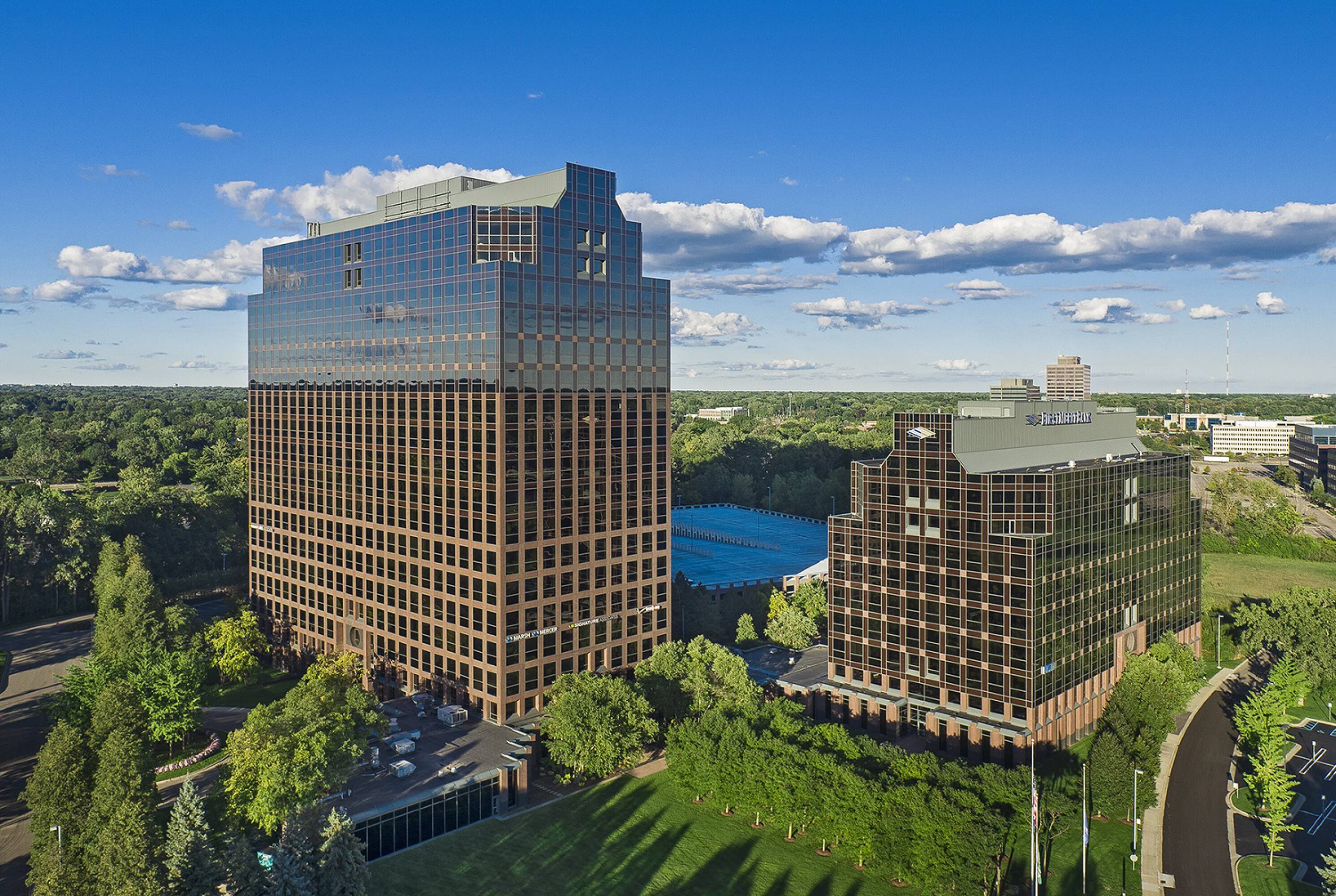 1 Towne Square, Southfield, MI 48076