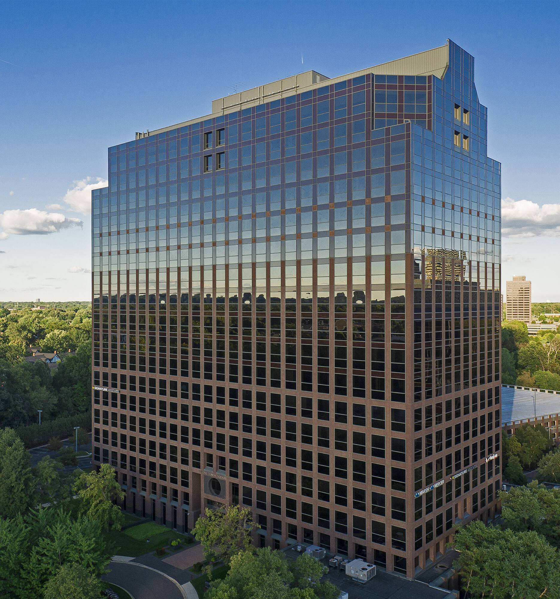 1 Towne Square, Southfield, MI 48076