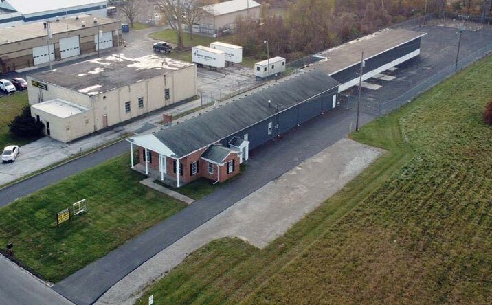 Pictures of Industrial property located at 5527 Enterprise Blvd, Toledo, OH 43612 for lease - image #1