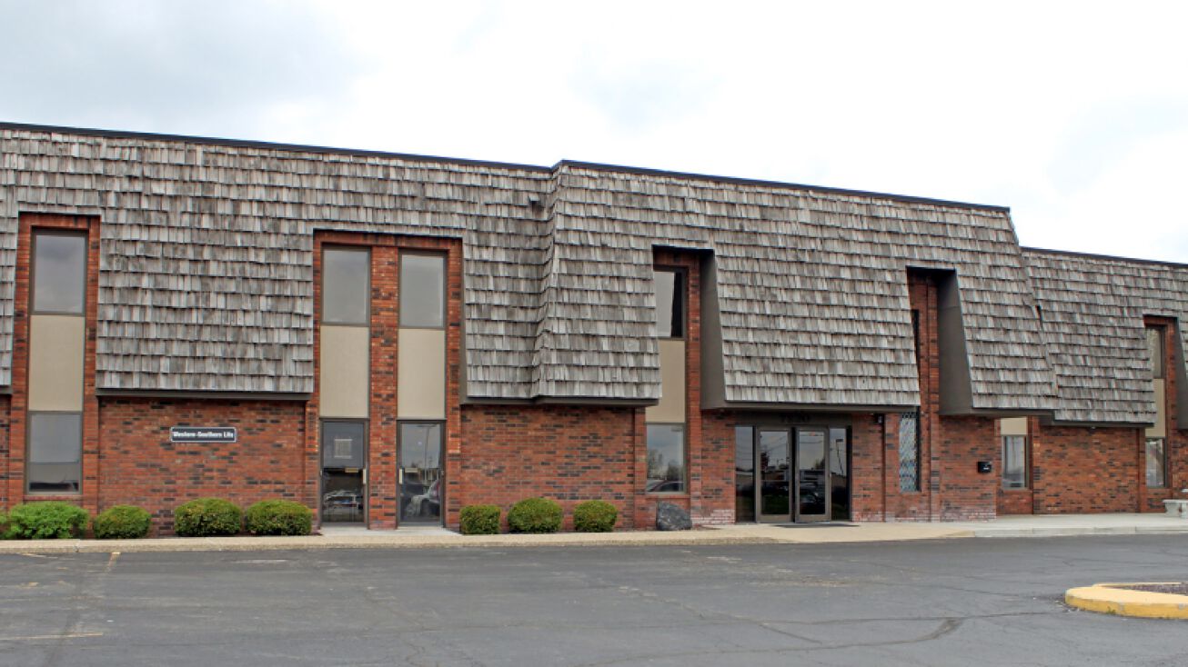 7820 N. University, Peoria, IL 61614 Office Space for Lease