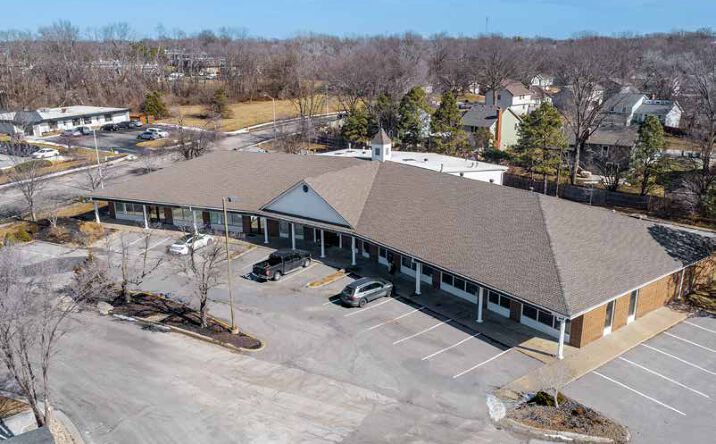 Pictures of Retail, Office property located at 11813 W 77th St, Lenexa, KS 66214 for lease - image #1
