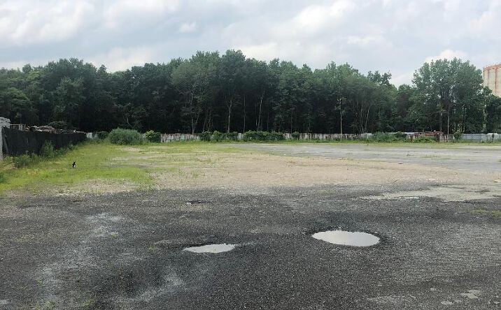 Pictures of Land property located at 2777 Arthur Kill Road, Staten Island, NY 10309 for lease - image #1