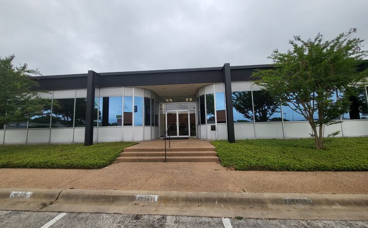 Pictures of Office property located at 4102 S 31st St, Temple, TX 76502 for lease - image #1