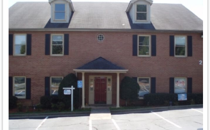 Pictures of Office property located at 2440 Sandy Plains Rd, Marietta, GA 30066 for lease - image #1