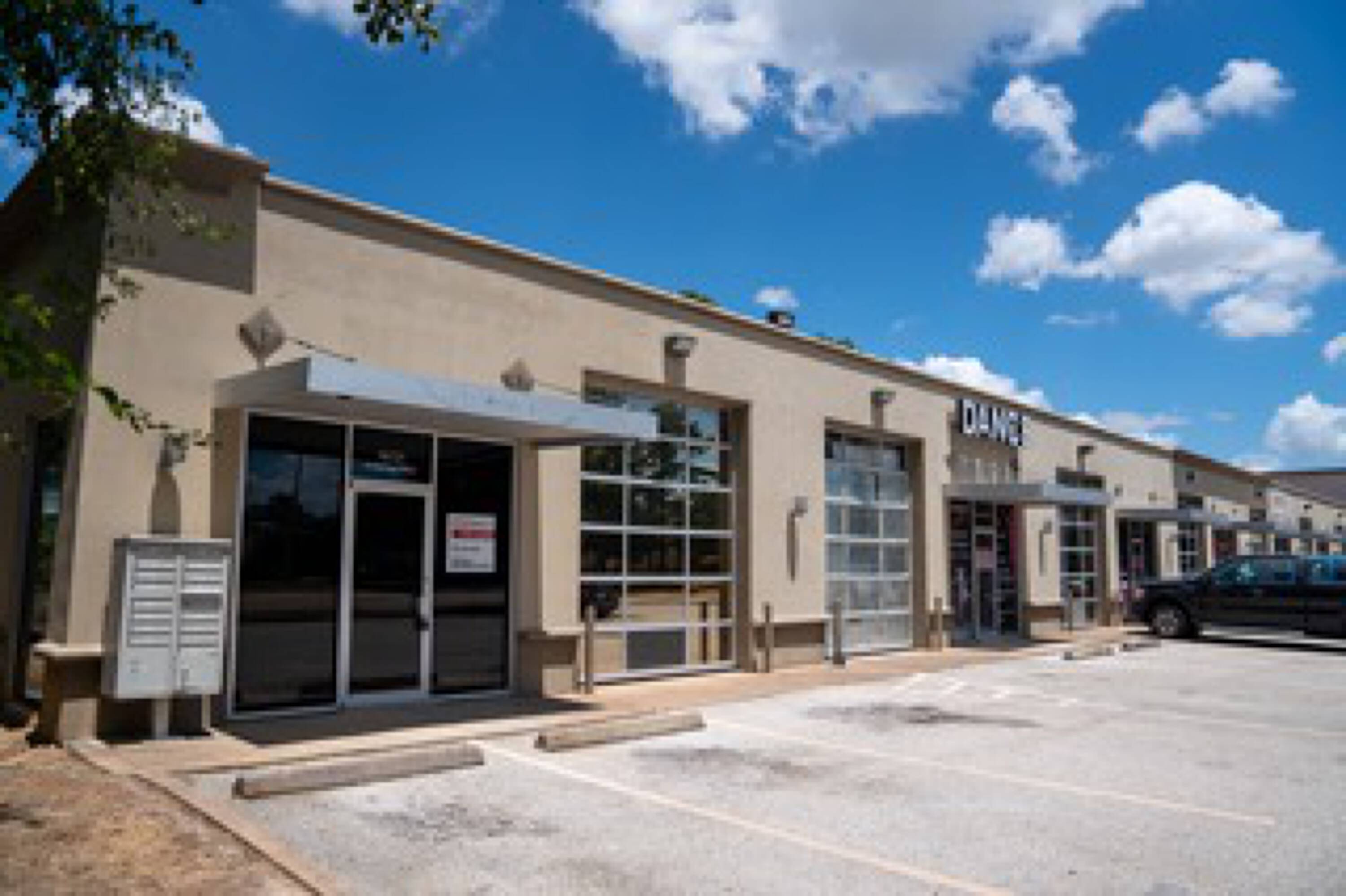 North Eldrige Showrooms