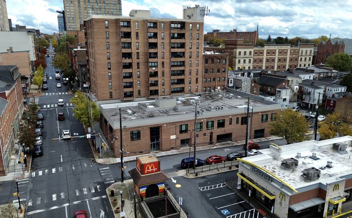 Pictures of Retail, Restaurant property located at 110 W King St, Lancaster, PA 17603 for lease - image #1