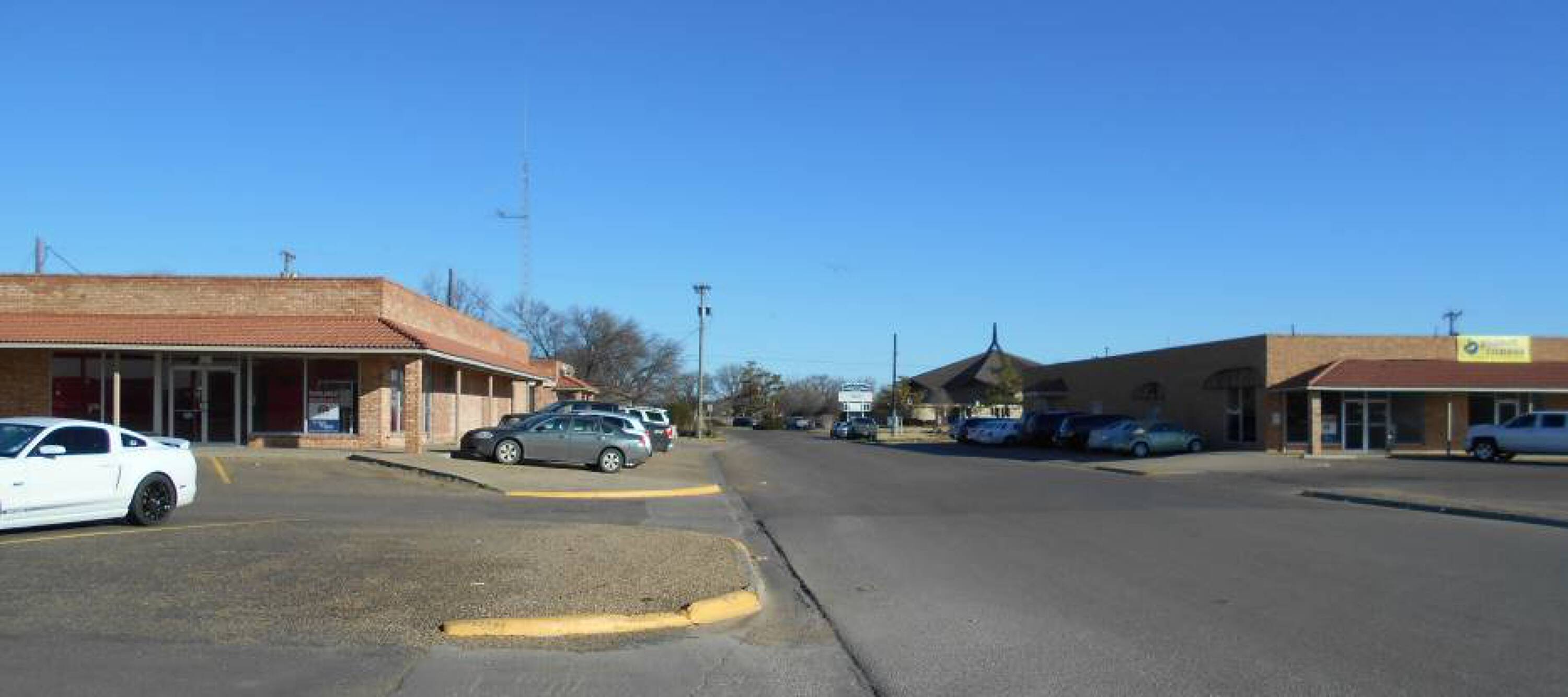 3200 3404 Olton Rd, Plainview, TX 79072