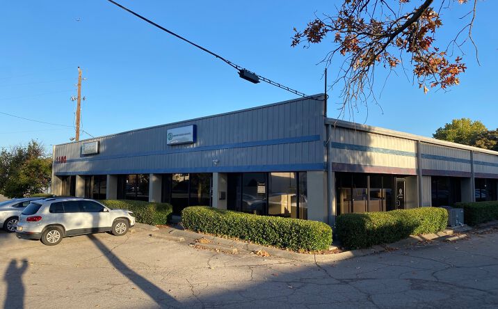 Pictures of Industrial property located at 1100-1120 Elm Hill Pike, Nashville, TN 37210 for lease - image #1