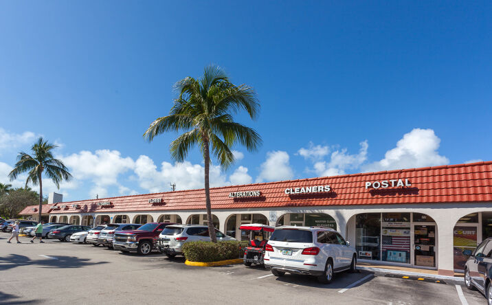 Pictures of Retail property located at 93 Harbor Dr, Key Biscayne, FL 33149 for lease - image #1