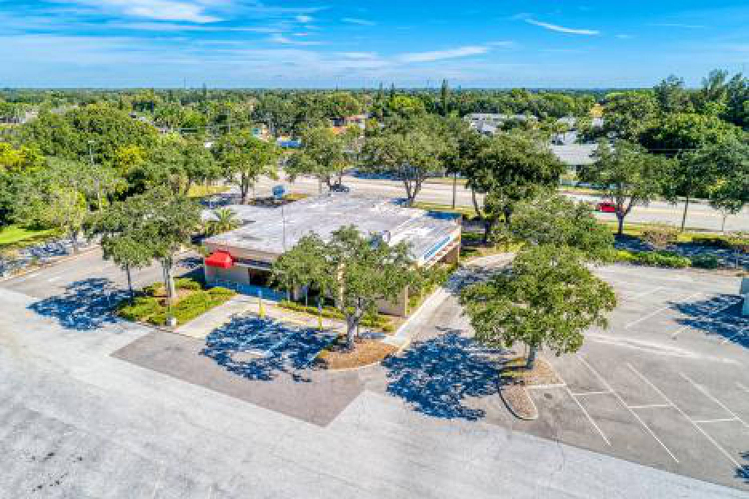 935 N Beneva Road, Sarasota, FL 34232