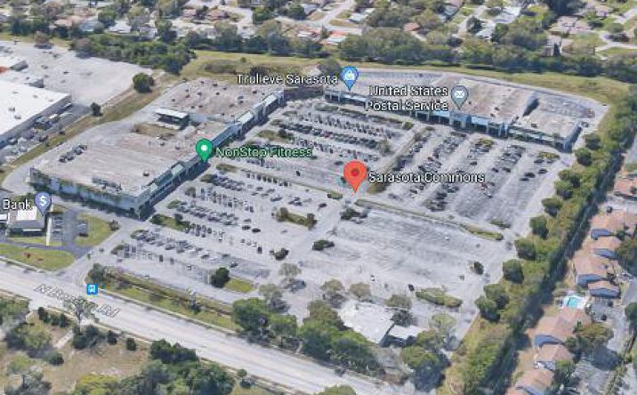 Pictures of Retail property located at 935 N Beneva Road, Sarasota, FL 34232 for lease - image #1