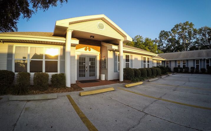 Pictures of Office property located at 2100 Constitution Blvd, Sarasota, FL 34231 for lease - image #1