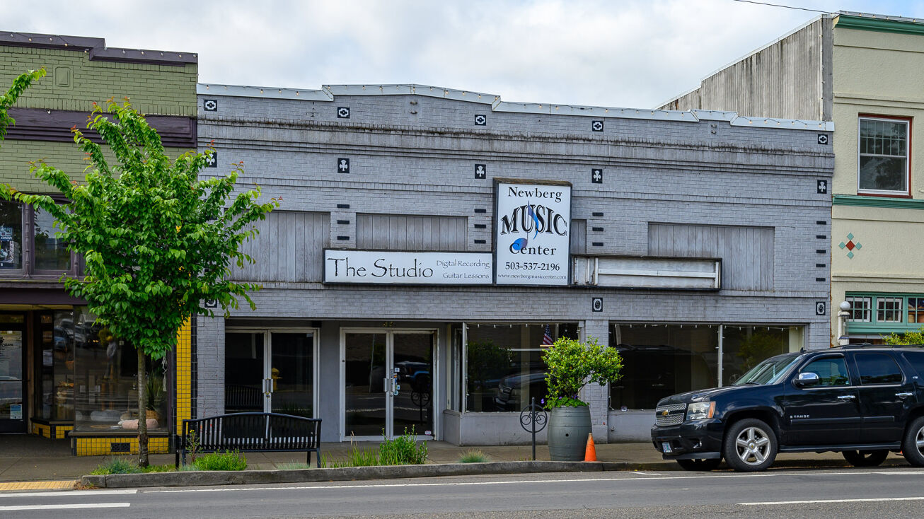 514 E 1st St, Newberg, OR 97132 Retail Space for Lease Iconic
