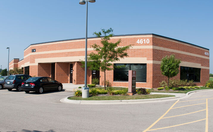 Pictures of Office property located at 5202 Eastpark Blvd & 4602-4618 S. Biltmore Lane, Madison, WI 53718 for lease - image #1