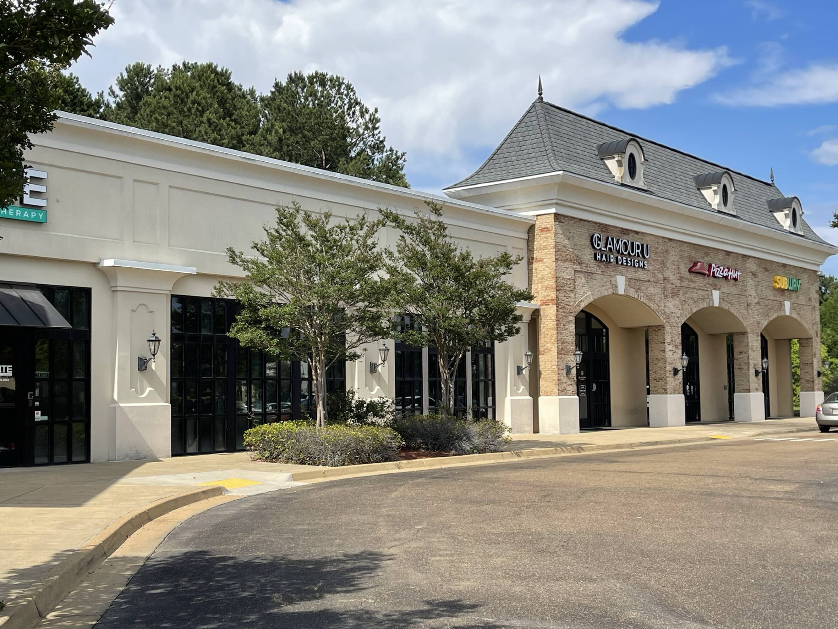 772 Lake Harbour Dr, Ridgeland, MS 39157