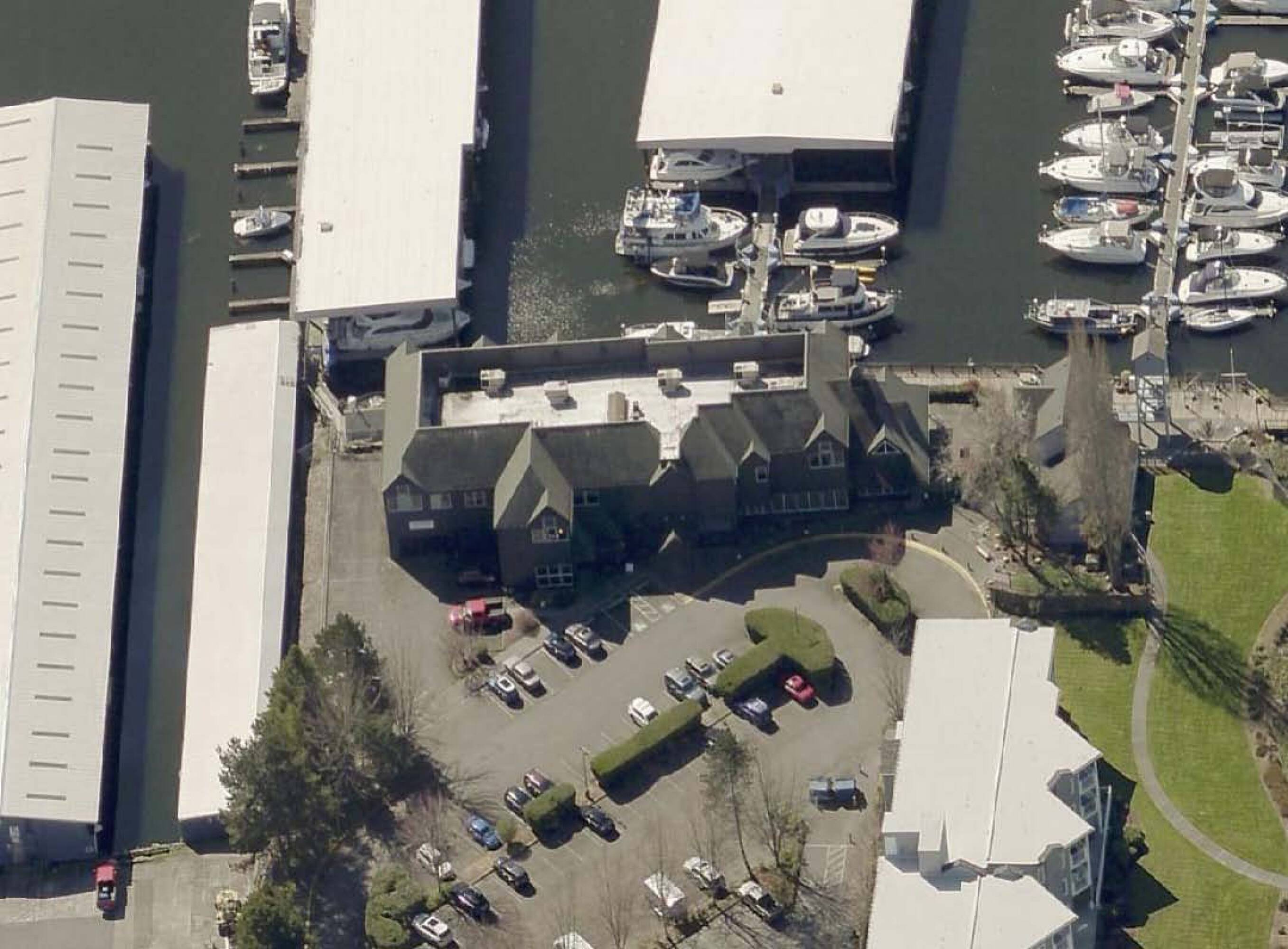 6161 NE 175th St, Kenmore, WA 98028