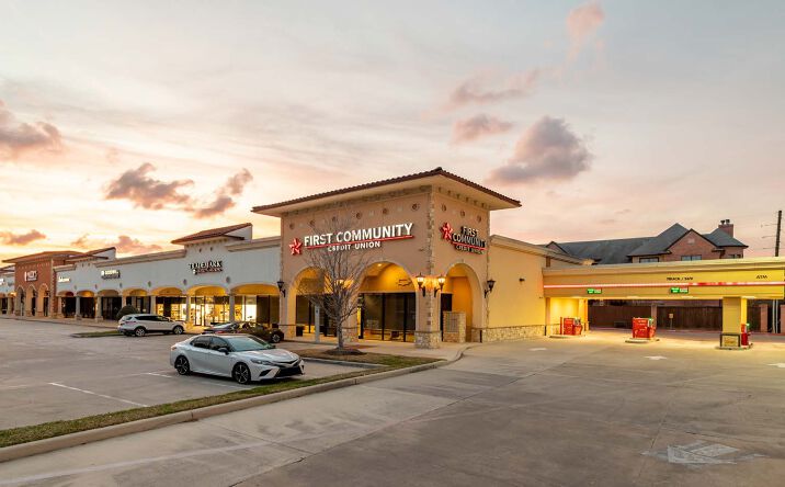 Pictures of Retail property located at 10300 Louetta Rd, Houston, TX 77070 for lease - image #1