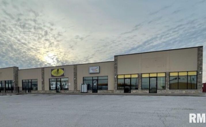 Pictures of Office, Retail property located at 114 MYRTLE Street C, Davenport, IA 52802 for lease - image #1