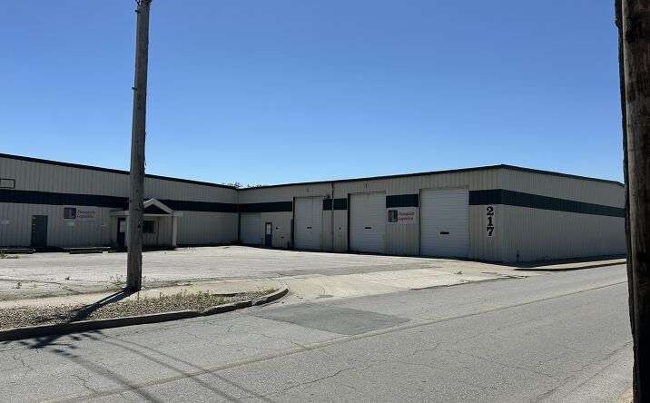 Pictures of Office, Industrial property located at 217 S Belmont Ave, Indianapolis, IN 46222 for lease - image #1