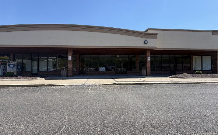 Pictures of Office, Retail property located at 4004 BLACKHAWK Road, Rock Island, IL 61201 for lease - image #1
