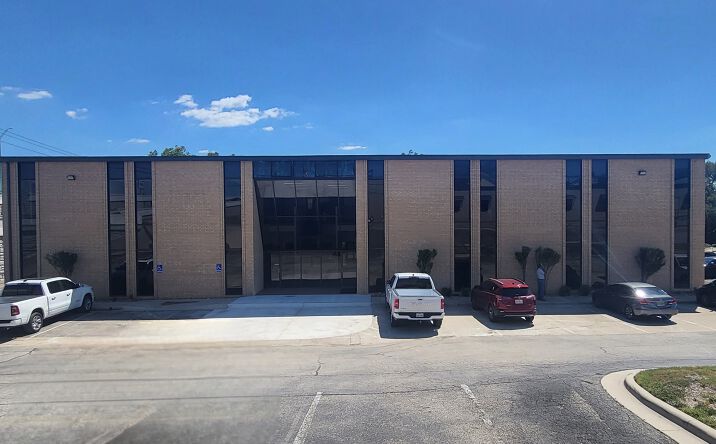 Pictures of Office property located at 3513 SW H K Dodgen Loop, Temple, TX 76502 for lease - image #1
