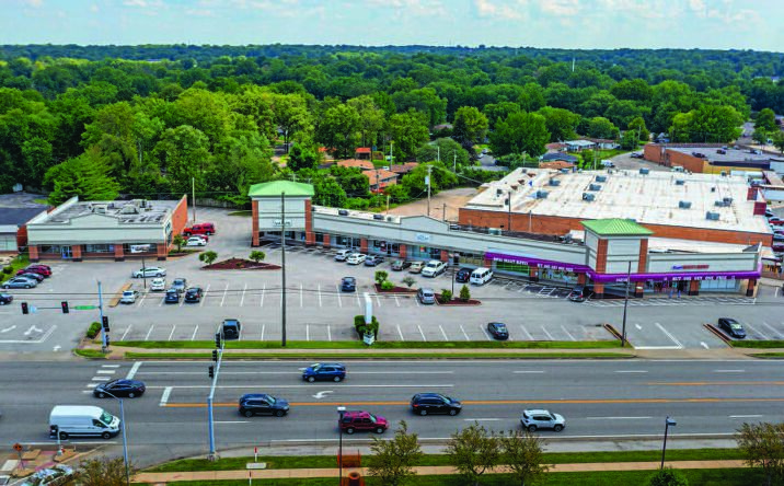 Pictures of Retail property located at 2300 N Hwy 67, Florissant, MO 63033 for lease - image #1