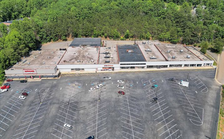 Pictures of Retail, Office property located at 2706 Virginia Ave, Collinsville, VA 24078 for lease - image #1