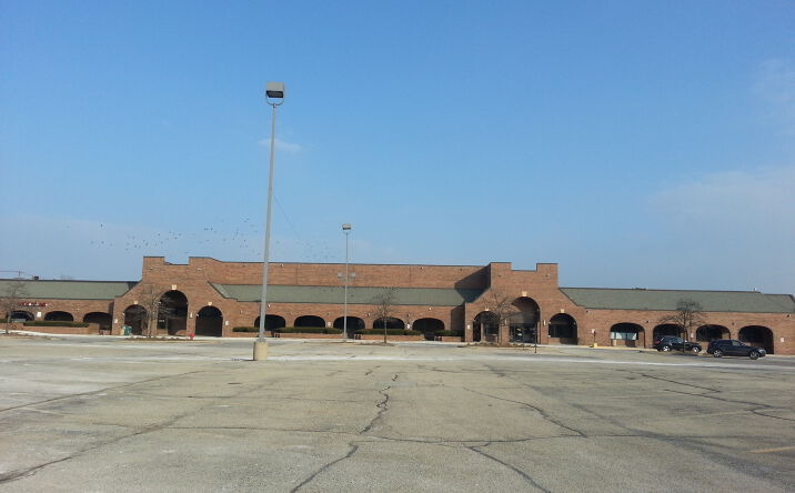 Pictures of Retail, Office, Land property located at 1160 W Lake Cook Rd, Buffalo Grove, IL 60089 for lease - image #1