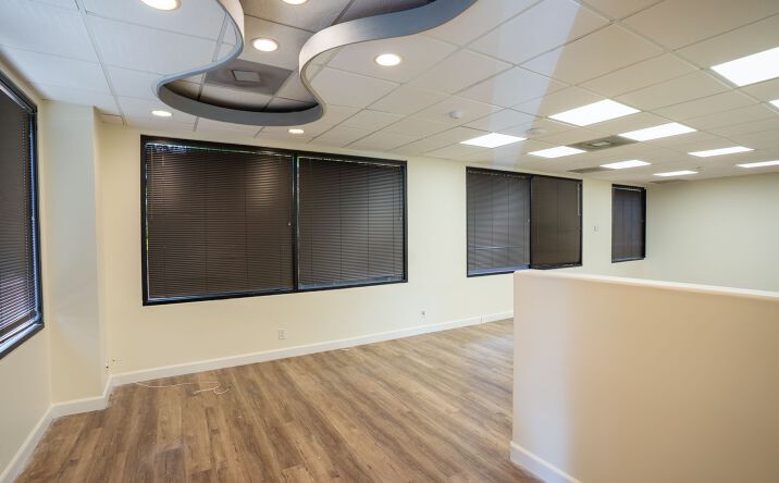 Pictures of Office property located at 17425 Chatsworth St, Granada Hills, CA 91344 for lease - image #1