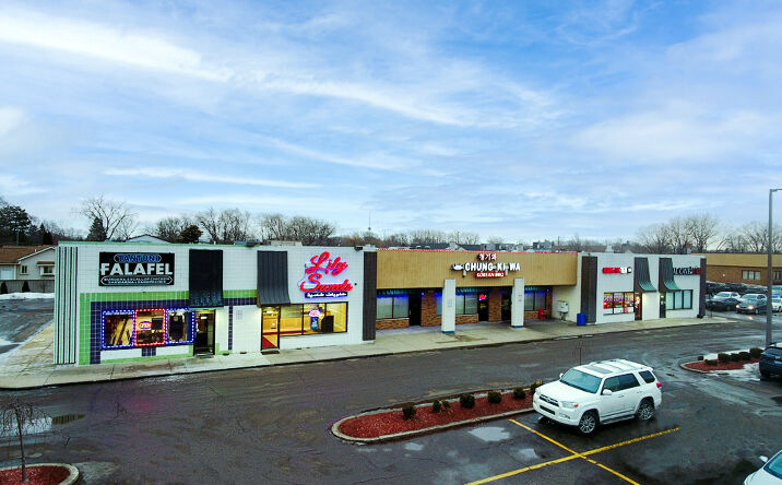 Pictures of Retail property located at 1999 15 Mile Rd, Sterling Heights, MI 48310 for lease - image #1