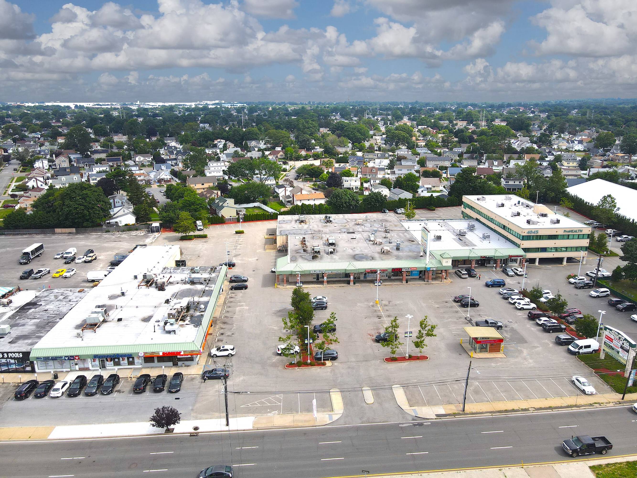 40254045 Hempstead Tpke, Bethpage, NY 11714