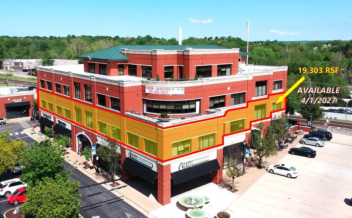 Pictures of Office property located at 20 Allen Ave, Webster Groves, MO 63119 for lease - image #1