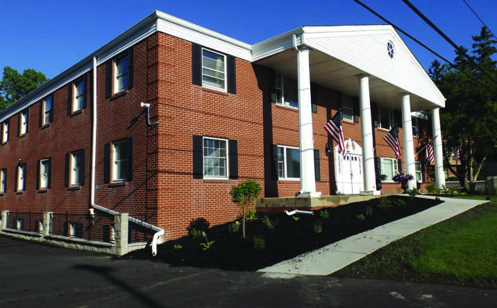 Pictures of Office property located at 7101 N Green Bay Ave, Glendale, WI 53209 for lease - image #1