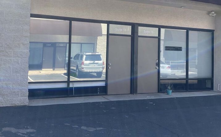 Pictures of Industrial property located at 21411 N 11th Ave, Phoenix, AZ 85027 for lease - image #1