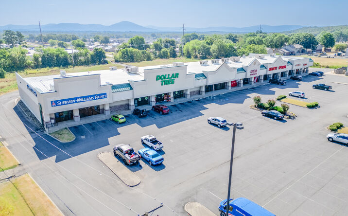 Pictures of Retail, Restaurant, Office property located at 3100 N Broadway St, Poteau, OK 74953 for lease - image #1