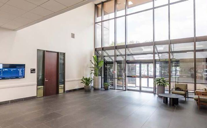 Pictures of Office property located at 3901 S Lamar Boulevard, Austin, TX 78704 for lease - image #1