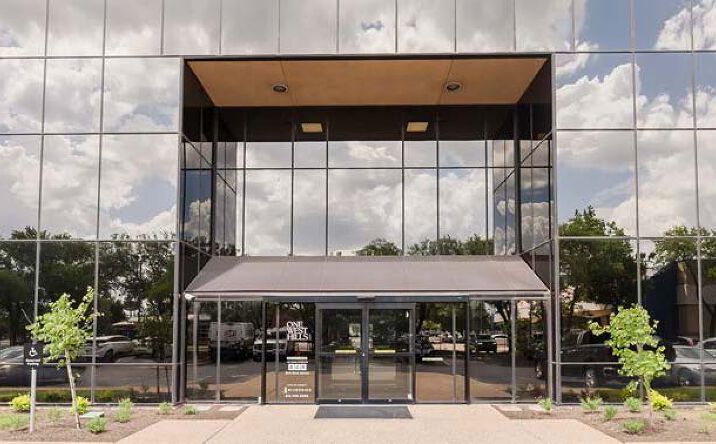 Pictures of Office property located at 3901 S Lamar Boulevard, Austin, TX 78704 for lease - image #1