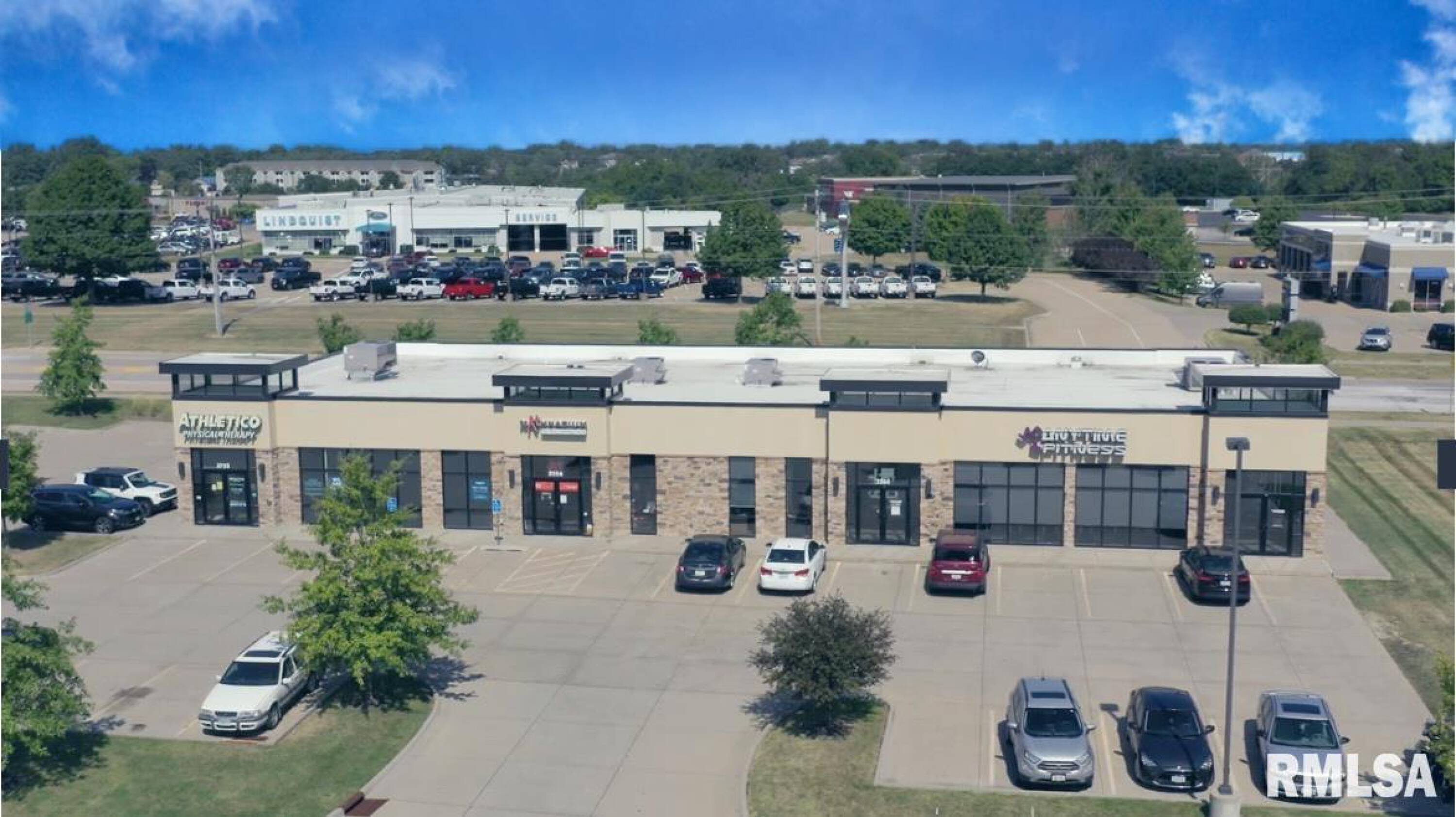 3260 RIDGE Point, Bettendorf, IA 52722 | Crexi.com