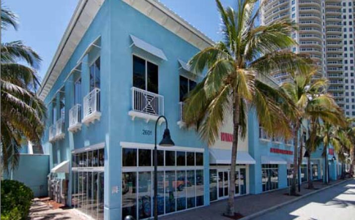 Pictures of Retail, Restaurant property located at 2401 N. Ocean Drive, Singer Island, FL 33404 for lease - image #1