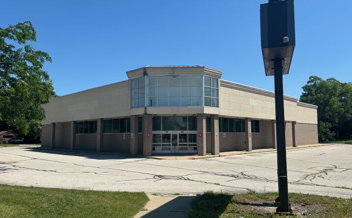Pictures of Retail, Land, Special Purpose property located at 3424 E Genesee Ave, Saginaw, MI 48601 for lease - image #1