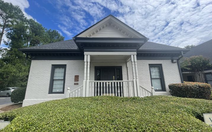 Pictures of Office property located at 990 Holcomb Bridge Rd, Roswell, GA 30076 for lease - image #1